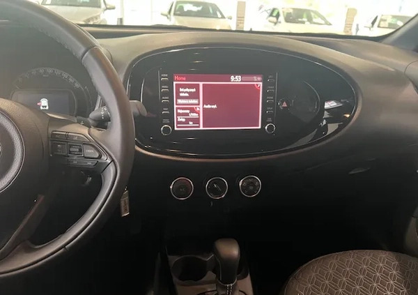 Toyota Aygo X cena 73900 przebieg: 11500, rok produkcji 2023 z Dziwnów małe 191